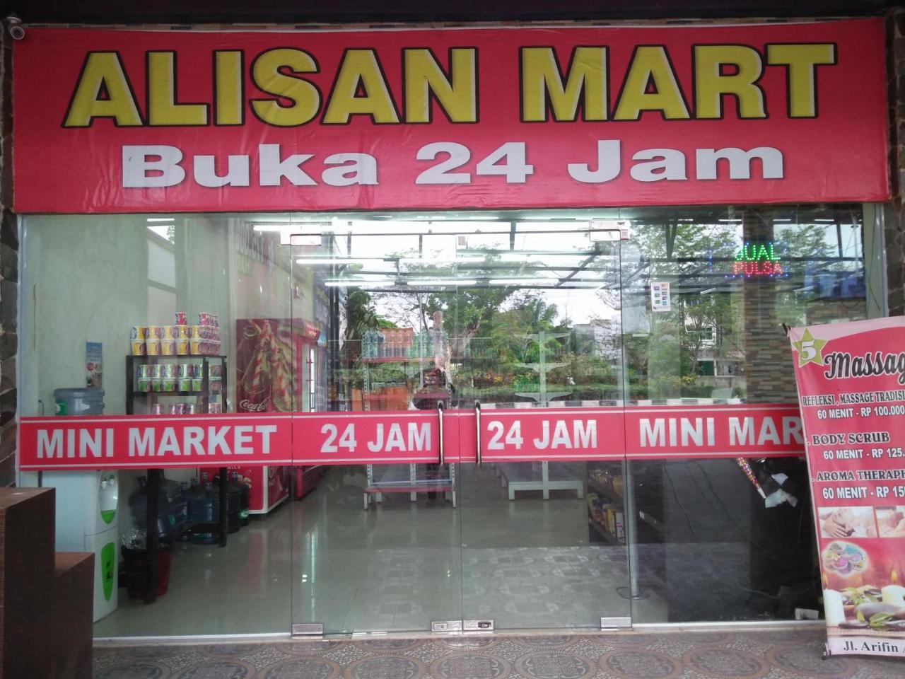 Wisma Bintang Lima Pekanbaru Exterior foto